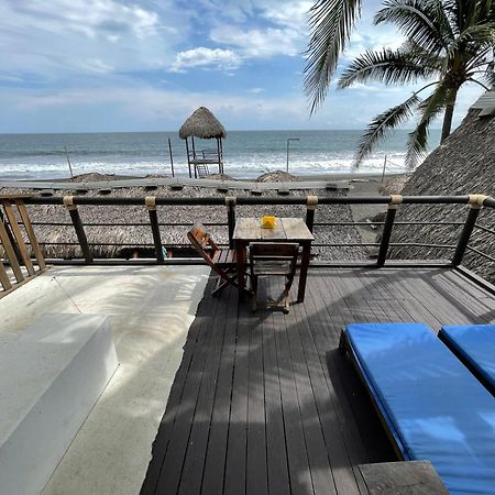 Johnnys Place Hotel Monterrico Exterior foto